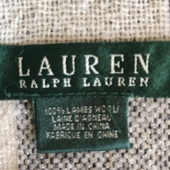 Lauren Ralph Lauren 100 % lambs wool black & cream plaid scarf with fringe trim - Picture 6 of 8